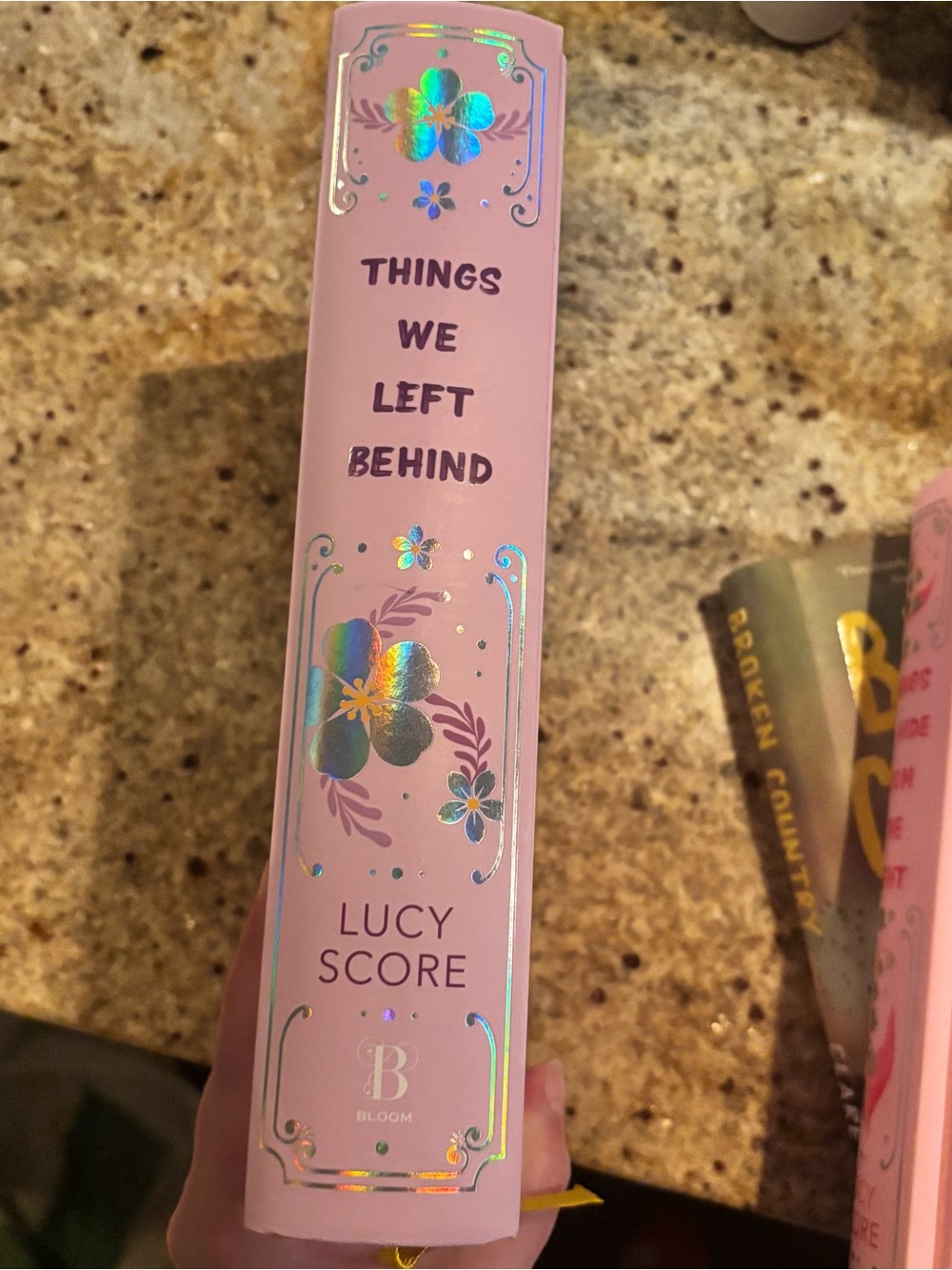 Lucy Score Things We Left Behind Bloom HC Sprayed Edges Lavender Edition - Picture 2 of 4